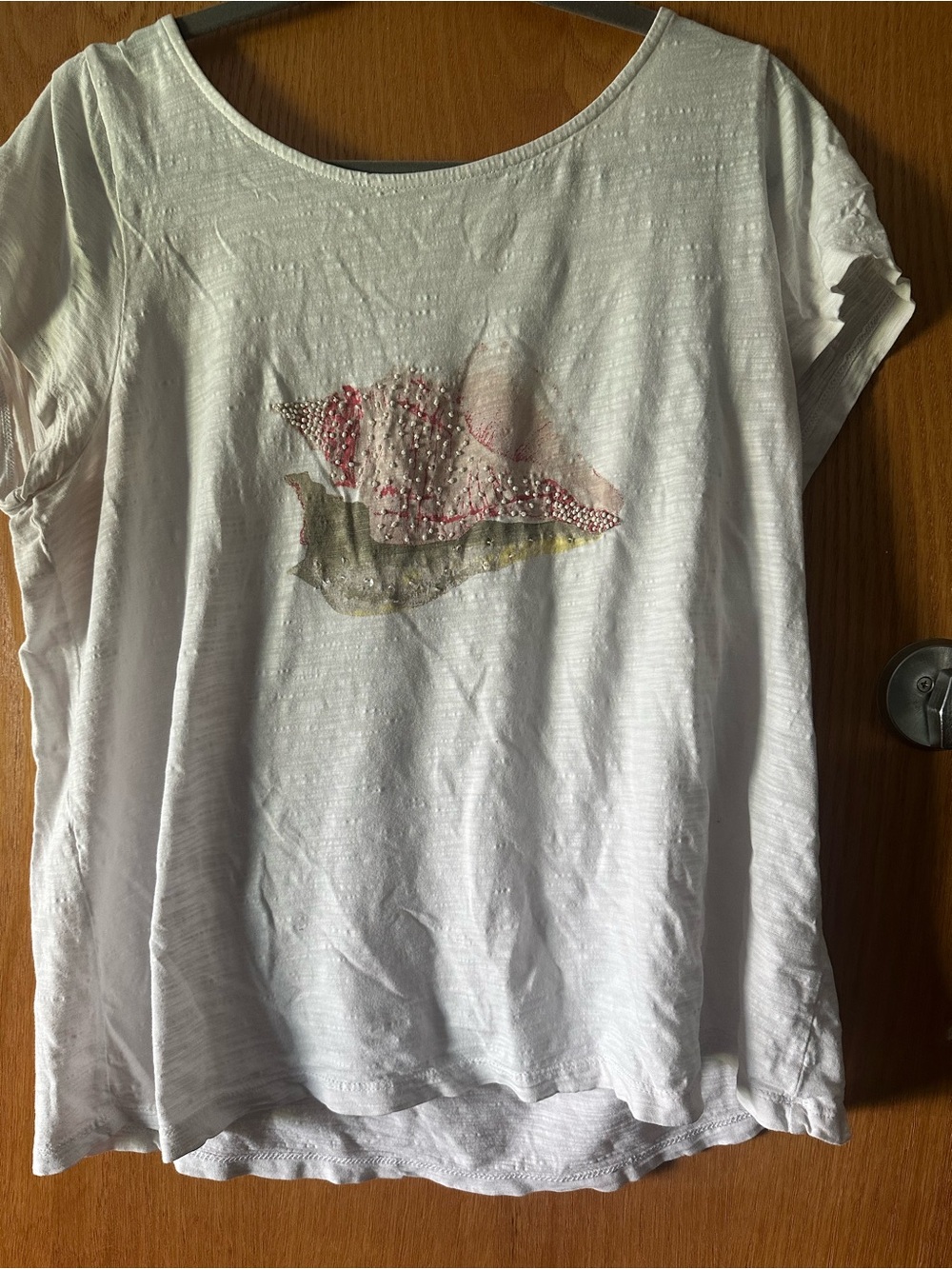 J. Jill White Tee with Pink and Taupe Shell from the beach tee collection